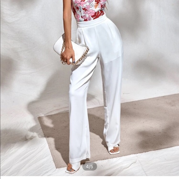 COPY - Brand new floral halter top. Size medium - Picture 3 of 4